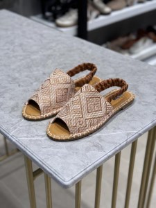 صندل زنانه طبی کد SS196