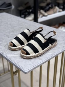 صندل زنانه طبی کد ss197