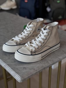 کتونی زنانه کانورس ساق دار کد F332