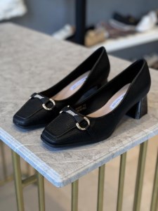 کفش زنانه پاشنه 5 سانتی یونای کد yf525