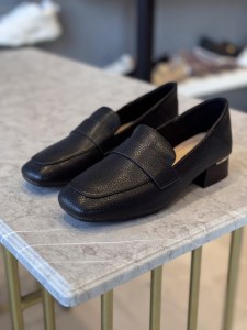 کفش زنانه کوکو پاشنه 3سانت کدb720-9