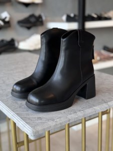 نیم بوت یونای پاشنه 7سانت کدyx221