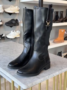 بوت بلند کلوز پاشنه4سانت کد cls-9338