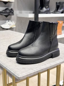 نیم بوت پاشنه 4سانت کد n5-114