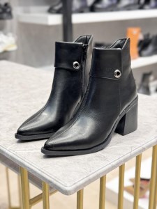 نیم بوت پاشنه8 سانت کد n5-119