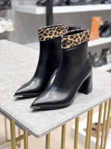 نیم بوت پلنگی پاشنه 8سانت کد n5-121