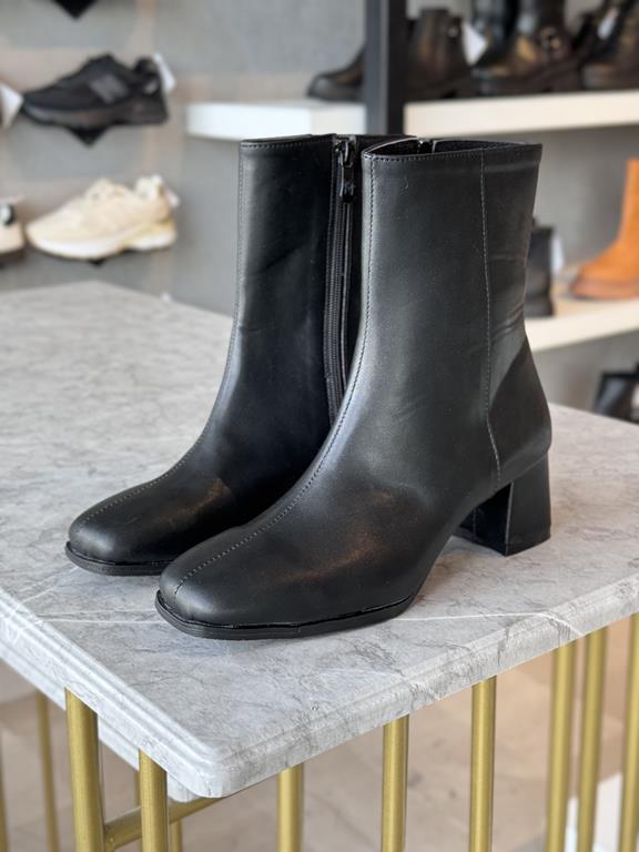 نیم بوت زنانه کد n5-123