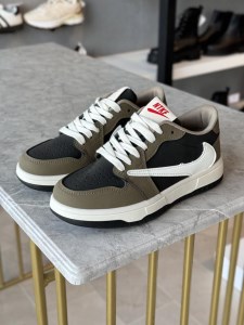 کتونی نایک ترویس وارداتی کد m13007