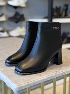 نیم بوت زنانه کوکو پاشنه7سانت کد b352-2