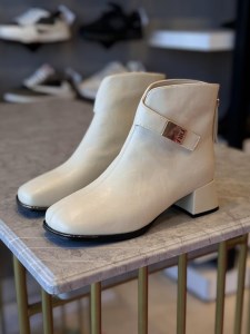 نیم بوت لسکارپ کدzz8013