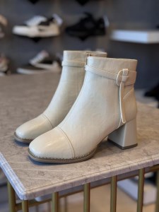 نیم بوت لسکارپ پاشنه 6 سانت کدzz8020