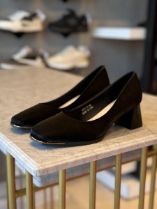 کفش زنانه پاشنه5سانت کوکو کدB670-10 کفش زنانه پاشنه5سانت کوکو کدB670-10