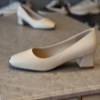 کفش مجلسی زنانه کوکو وارداتی پاشنه 5سانت کد B673-1 رنگ کرم سایز 40